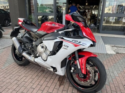 Yamaha YZF R1 - immagine 4