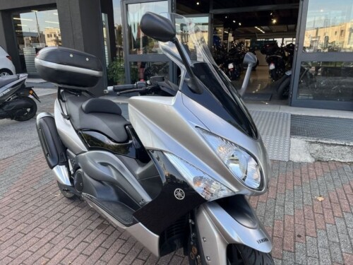 Yamaha T Max - immagine 4
