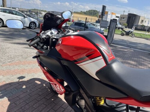 Yamaha YZF R125 - immagine 10