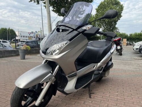 Yamaha X-Max 250 - immagine 7