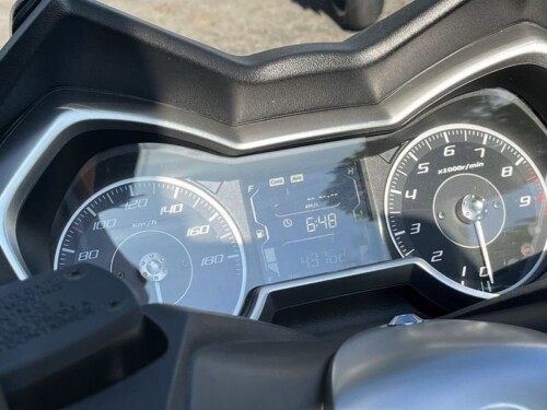 Yamaha X-Max 400 - immagine 17
