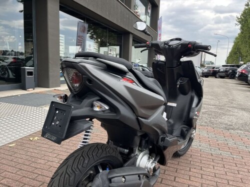 Yamaha Aerox 50 - immagine 7