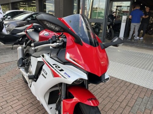 Yamaha YZF R1 - immagine 3