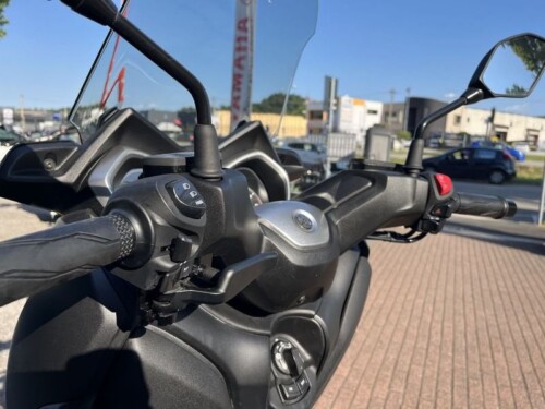 Yamaha X-Max 400 - immagine 15