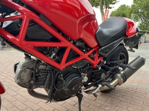 Ducati Monster 695 - immagine 15