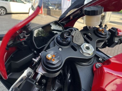 Yamaha YZF R1 - immagine 20