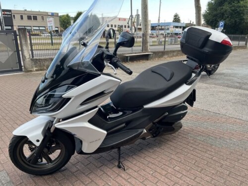 Kymco K-XCT 300i - immagine 9