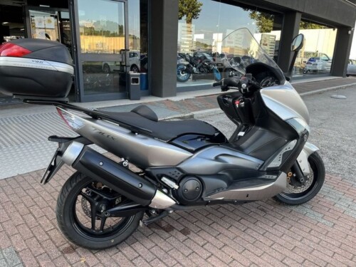Yamaha T Max - immagine 8