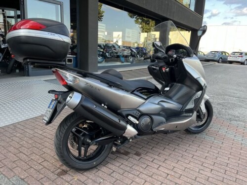 Yamaha T Max - immagine 3