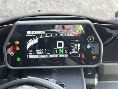 Yamaha YZF R1 - immagine 22