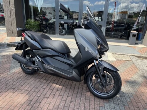 Yamaha X-Max 250 - immagine 3