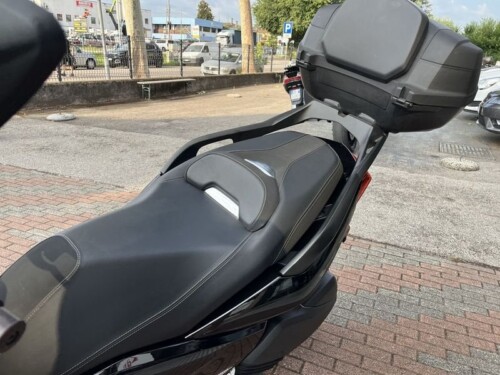 Yamaha X-Max 300 - immagine 7