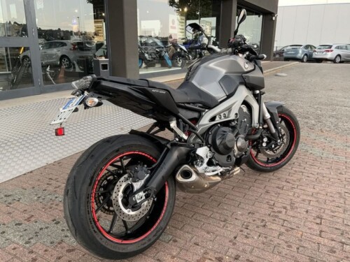 Yamaha MT-09 - immagine 5