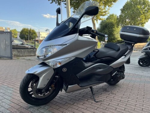 Yamaha T Max - immagine 12