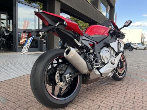 Yamaha YZF R1 - immagine 12