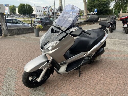 Yamaha X-Max 250 - immagine 11
