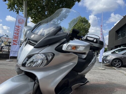 Suzuki Burgman 650 - immagine 9