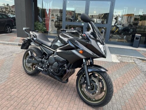 Yamaha XJ6 - immagine 8