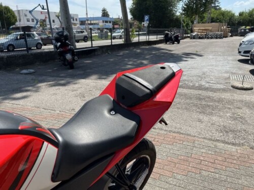 Yamaha YZF R125 - immagine 6