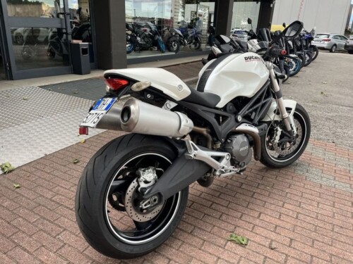 Ducati Monster 696 - immagine 11