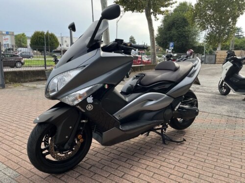 Yamaha T Max - immagine 3