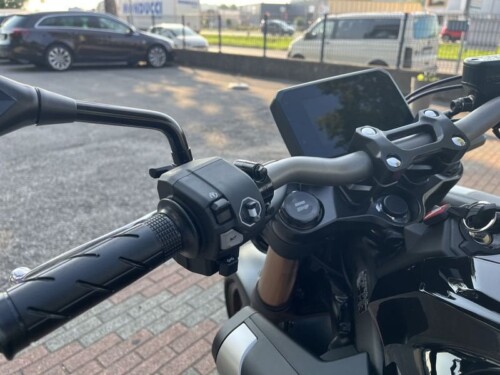 Honda CB 650 R - immagine 15