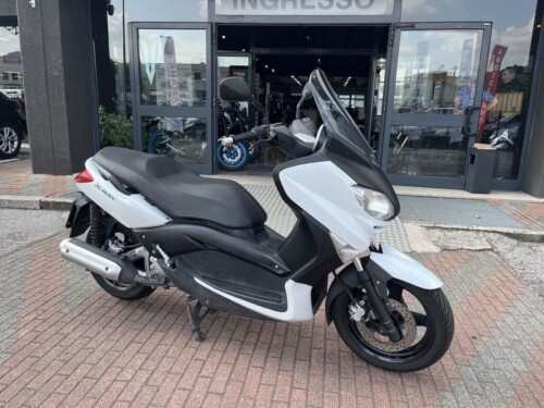 Yamaha X-Max 250 - immagine 6
