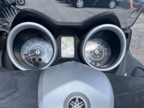 Yamaha X-Max 250 - immagine 11