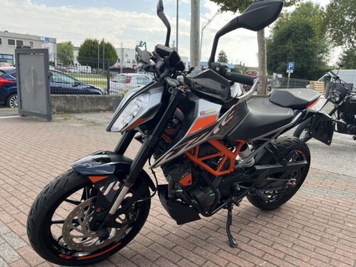 KTM 125 Duke - immagine 15