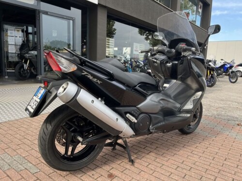 Yamaha T Max - immagine 4