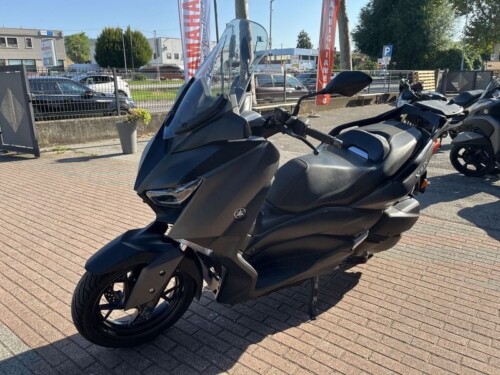 Yamaha X-Max 300 - immagine 10