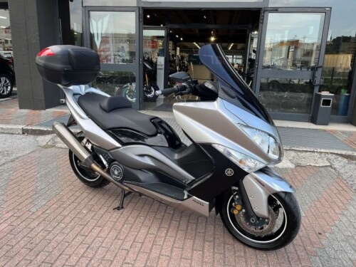 Yamaha T Max - immagine 5