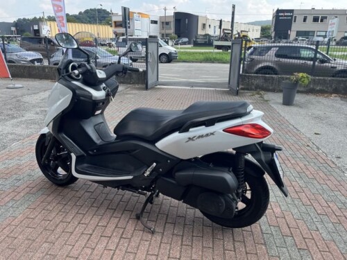 Yamaha X-Max 250 - immagine 7