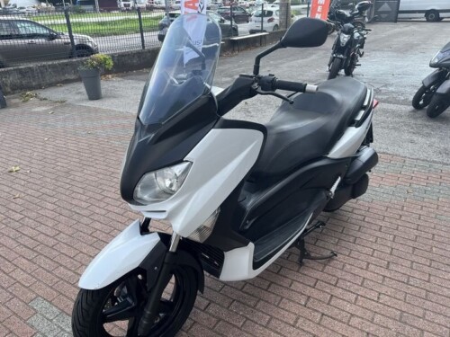 Yamaha X-Max 250 - immagine 8