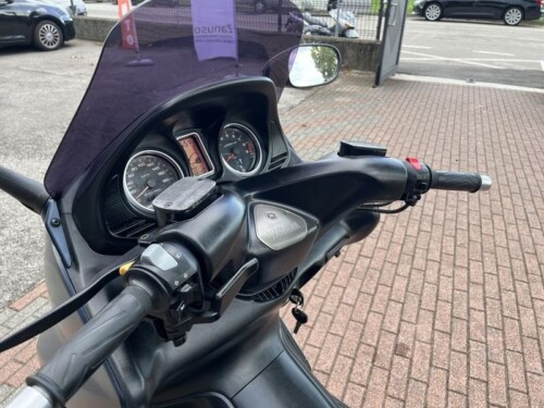 Yamaha T Max - immagine 9