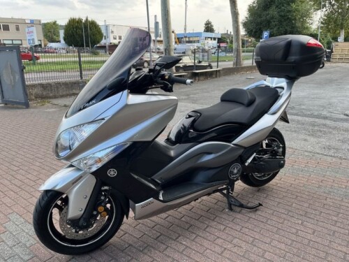 Yamaha T Max - immagine 11