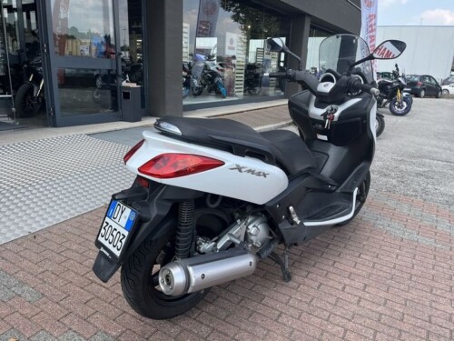 Yamaha X-Max 250 - immagine 4