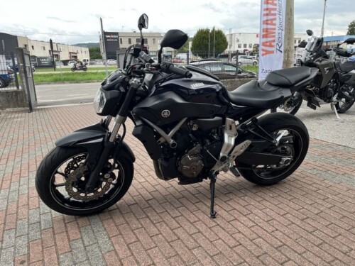 Yamaha MT-07 - immagine 10