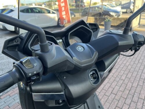 Yamaha X-Max 250 - immagine 10