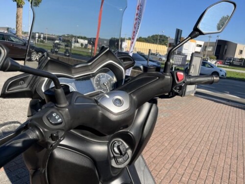 Yamaha X-Max 300 - immagine 7