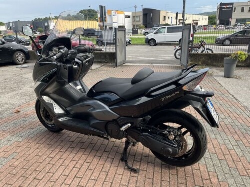 Yamaha T Max - immagine 10