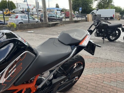 KTM 125 Duke - immagine 16