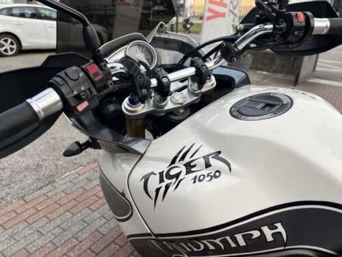 Triumph Tiger - immagine 12
