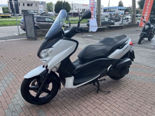 Yamaha X-Max 250 - immagine 12