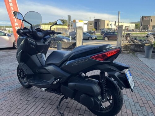 Yamaha X-Max 250 - immagine 8