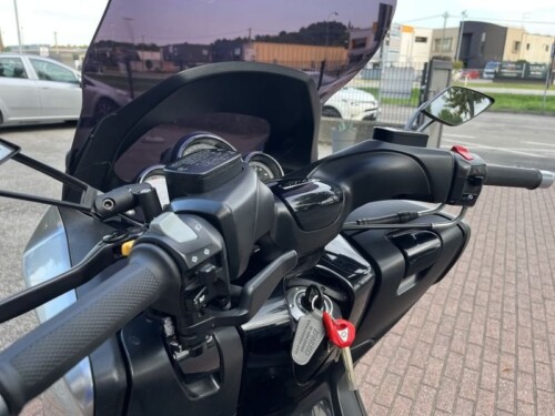 Yamaha T Max - immagine 17