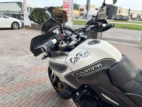 Triumph Tiger - immagine 4