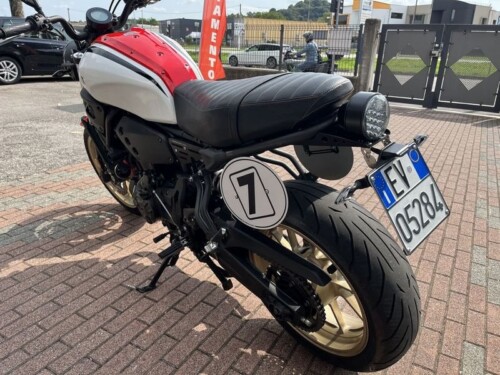 Yamaha XSR 700 - immagine 10