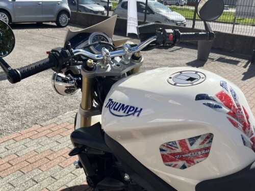 Triumph Street Triple - immagine 13