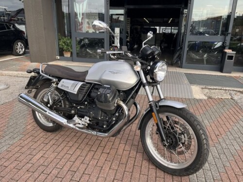 Moto Guzzi V7 III - immagine 6